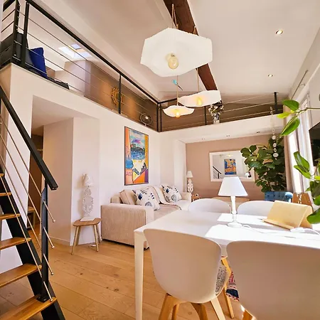 Le Delmas Riviera - Duplex Dans Vieil Apartment